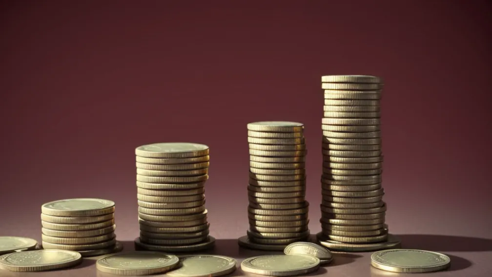 Chiria consumă peste jumătate din salariu: Un studiu arată presiunea financiară a locuințelor