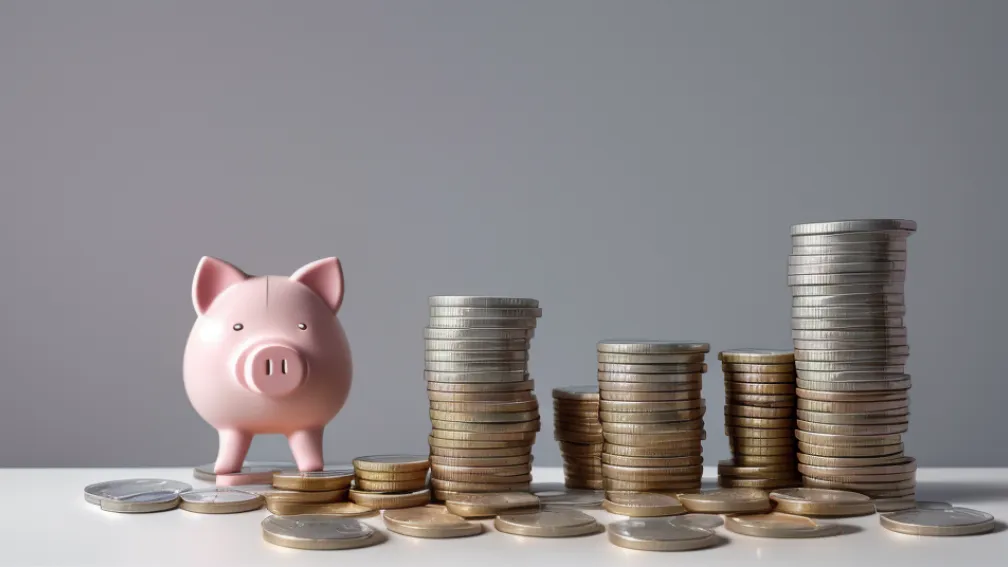 Economii la îndemână: 8 sfaturi financiare esențiale și "regula cafelei latte"