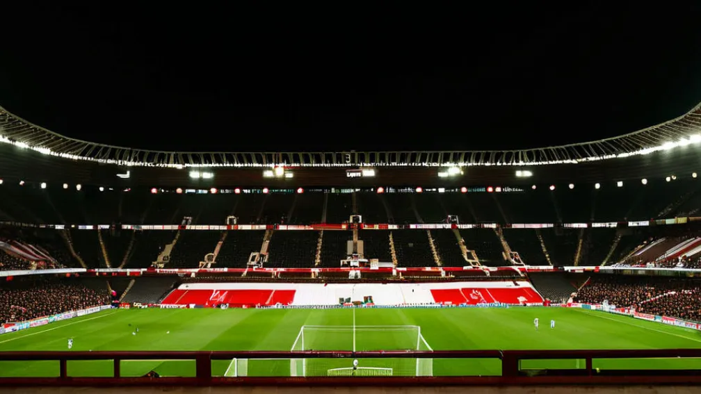 FC St. Pauli, pe cale să introducă o interdicție totală de fumat pe stadion