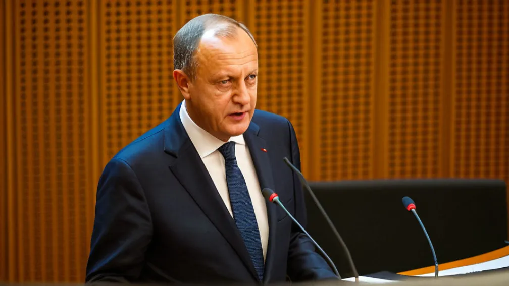 Günther cere acțiune urgentă: „Merz și Klingbeil ar trebui să se închidă pentru două săptămâni“