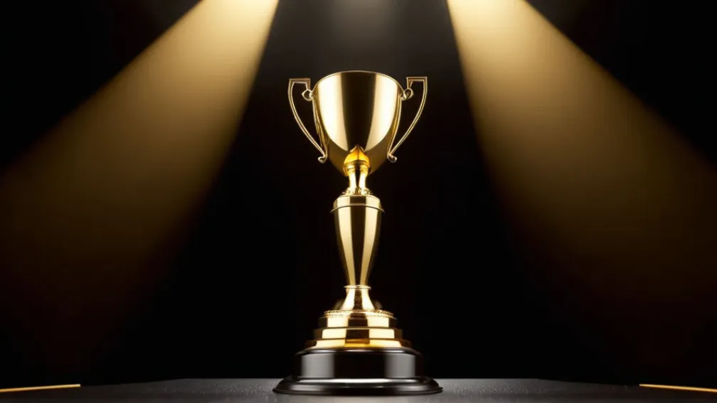 Mats Hummels, desemnat „Atletul Anului” de GQ: Apariție Glamour alături de Iubita sa, Nicola Cavanis