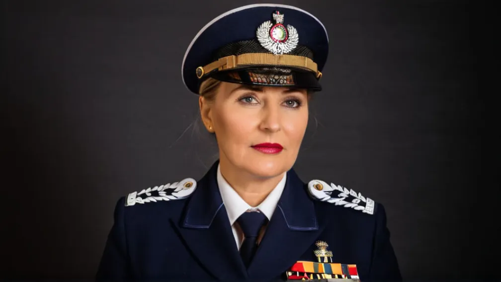 Antje Döll: Handbal și Poliție – Viața Dublă a Căpitanului Echipei Germane