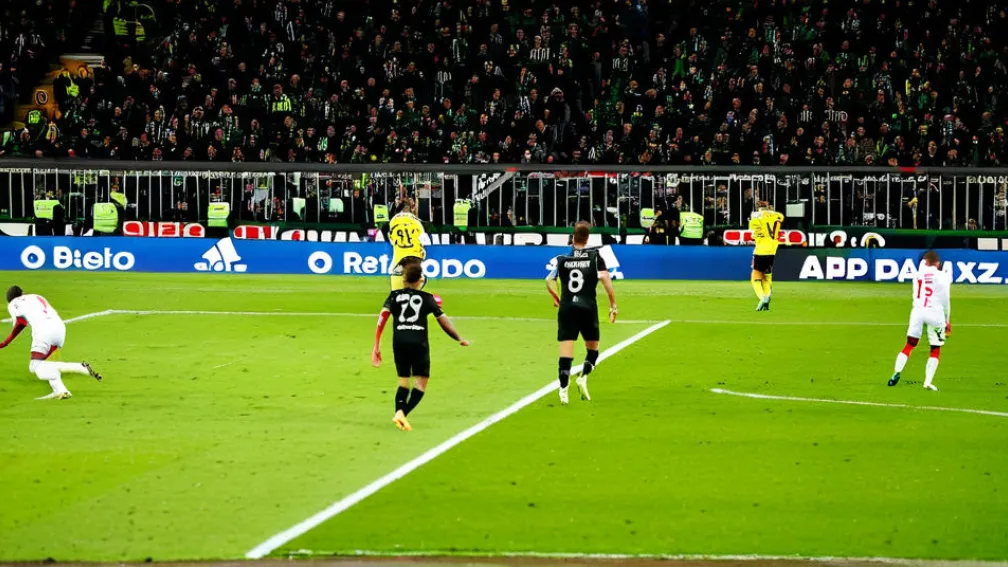 Directorul sportiv al Gladbach, Rouven Schröder, apără sistemul VAR după decizia controversată