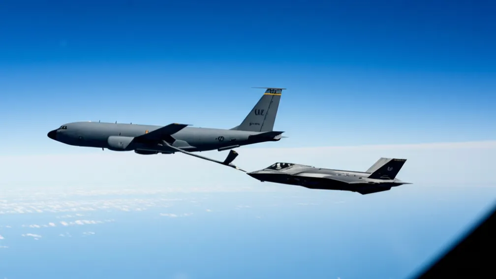 Manevră periculoasă: Alimentare în aer a unui F-35