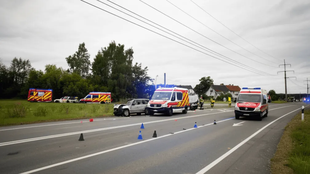 Accident la Ettringen: Două femei rănite la o intersecție