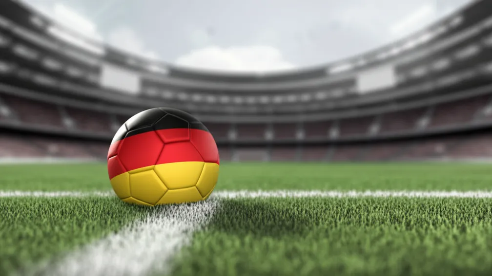 «Trebuie să fim din nou mai sinceri» - Ballack critică fotbalul german