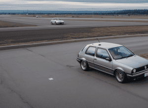 Un VW Golf abandonat pe parcarea aeroportului BER din Berlin a acumulat taxe de 200.000 de euro