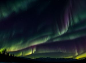 Auroră Boreală vizibilă peste Europa: O furtună geomagnetică puternică crește șansele unui spectacol pe cer în această noapte