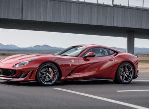 Video viral: Polițiștii au oprit un Ferrari 812 Superfast pentru viteză excesivă, dar reacția lor a surprins pe toată lumea
