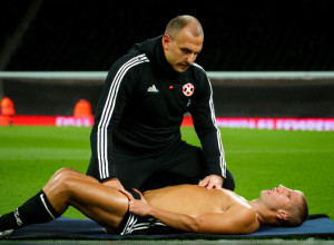 Manolis Saliakas Revine la Antrenamente: O Speranță pentru St. Pauli