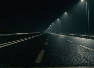 Mâini de femeie secționate, descoperite pe autostrada A45: Anchetatorii urmăresc o pistă către un centru de refugiați