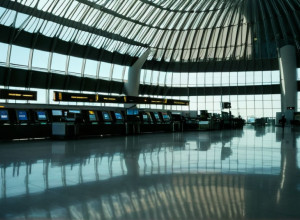 Aeroporturile din Saxonia rezistă crizei: Directorul promite stabilitate și locuri de muncă