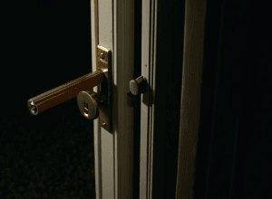 Spargere în Hückeswagen: Hoții au furat ceasuri de lux și bijuterii