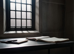 Nicolas Sarkozy lansează o carte despre cele 20 de zile petrecute în închisoare