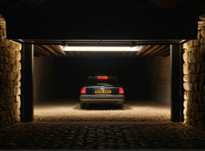 Şapte ani de închisoare pentru crimă: Fiul şi-a ucis mama cu un ciocan de carne şi a ascuns cadavrul în portbagajul auto