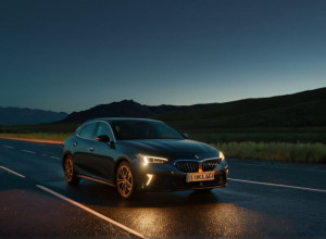 Dramă pe autostradă: Mașina și soția, furate în timp ce ajuta un șofer