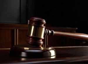 Procesul "Bandă Ciocan" începe: Liderul Johann Guntermann, judecat la Dresda