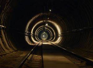 Tată și fiu, amendați cu 10.000 de euro după ce au declanșat o operațiune de căutare a poliției la un memorial al lagărului de concentrare