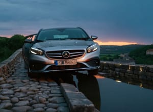 O femeie în vârstă (80 de ani) nu a fost rănită după ce mașina sa s-a răsturnat în Bad Kreuznach