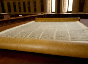 Vaticanul renunță la latină ca primă limbă oficială prescriptivă