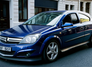 Șofer fugar căutat în Bochum: Femeie de 25 de ani, în stare critică după un accident