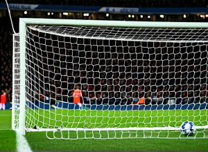 Benjamin Uphoff: Portarul-Cheie al lui Hansa Rostock, cu Statistici de Liga a II-a