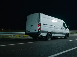 Accident grav în Brandenburg: O furgonetă s-a răsturnat pe autostrada A10