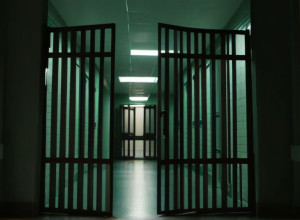 Evadare periculoasă dintr-o clinică de psihiatrie din Germania: Poliția avertizează populația