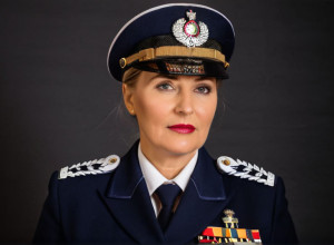 Antje Döll: Handbal și Poliție – Viața Dublă a Căpitanului Echipei Germane