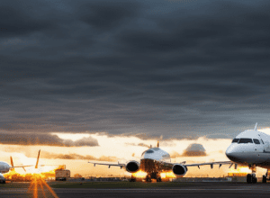 Greva generală la 11 aeroporturi din Germania! Verdi intensifică protestele