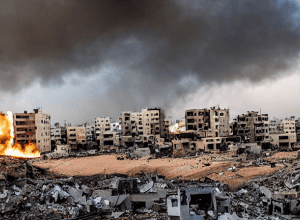 Masacru la comanda lui Netanyahu: Bombardamentele din Gaza, o strategie politică?