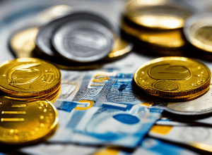 Justiția spaniolă îl inculpă pe partenerul lui Ayuso pentru corupție în afaceri