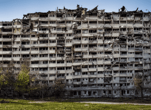 Blocuri Fantomă DDR scoase la licitație: Prețuri de la 95.000 Euro