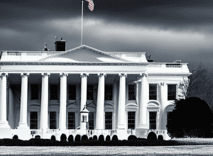 Criza la Casa Albă: Consilierul lui Trump, sub presiune. Demitere iminentă?