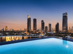 Teroare în Bangkok: Turistă germană, aproape aspirată din piscină!
