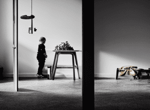 Proprietară disperată: Chiriașă nomadă îi ocupă casa!