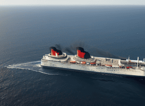 Alertă Norovirus pe Queen Mary 2: Peste 200 bolnavi