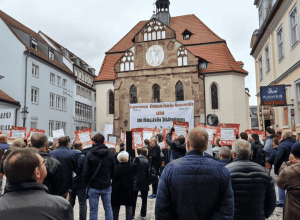 Proteste în Passau: Suspendarea preotului Aulinger generează controverse