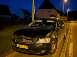 Accident în Niederwürzbach: Șofer SUV fuge de la locul faptei