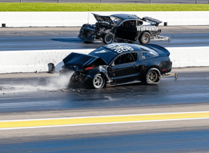 Accident Mustang Live - Coliziune imediat după start
