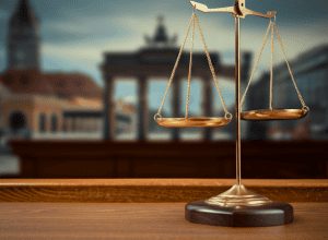 Medic ororă în arest preventiv la Berlin - Medic criminal acuzat de 15 crime