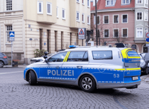 Neumünster - Poliția prinde escroacă (75)