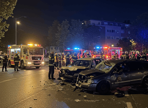 Accident grav într-o zonă de 30 km/h în Berlin – Răniți grav! Spectatori! Agitație!