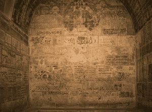 Graffiti istorice de 600 de ani într-o sală unde se presupune că a avut loc Cina cea de Taină