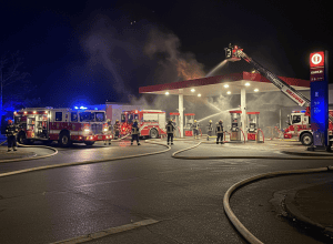 Incendiu puternic în Bavaria - O țigară aprinsă a provocat un incendiu la o benzinărie