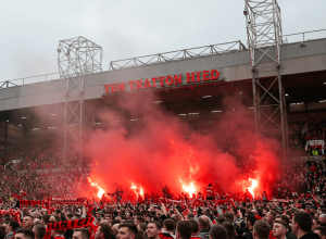Fanii lui ManUnited au explodat în fața toaletelor stadionului – Nu mai credeau în miracole