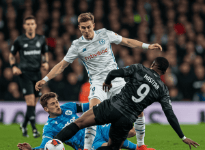 Rafael van der Vaart își cere scuze lui Jannik Vestergaard pentru un fault brutal acum 10 ani