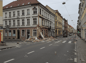Altenburg: Fațada unei case s-a prăbușit pe stradă