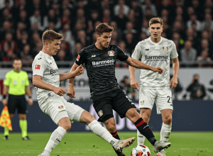 Dezamăgire pentru Bayern! - ACEST gol printre picioare încântă fanii bavarezi