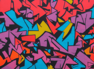 Neukalen: Graffiti misterioase pe pereți